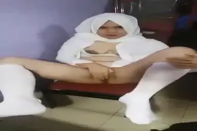 Waktunya Si Putih Jilbab Colmek